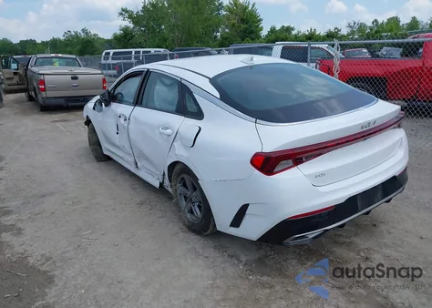 2023 Kia K5 Lxs z USA, uszkodzony, nr VIN 5XXG14J29PG171440